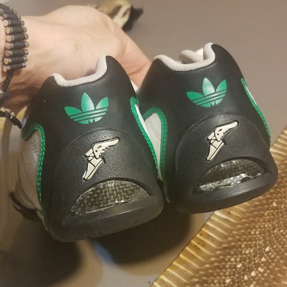 Adidas runners  Size 4.5Y/6.5W - Picture 6 of 9